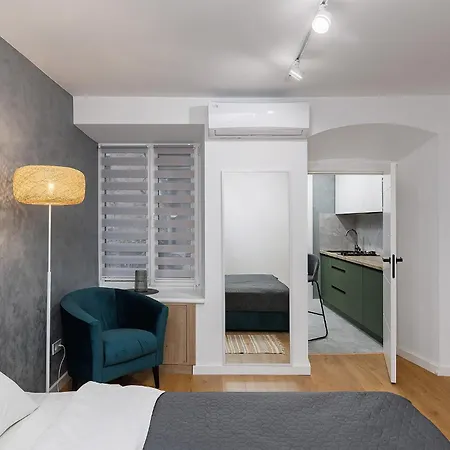 Romantic - Lesi Ukrainky Street Appartement Lviv