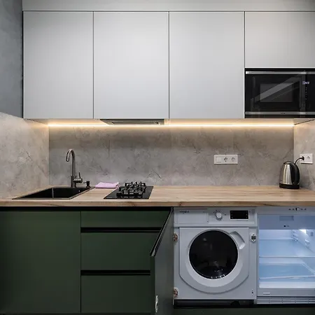 Apartmán Romantic - Lesi Ukrainky Street ,1 Min To Rynok Square