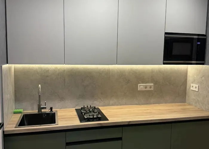 Romantic - Lesi Ukrainky Street