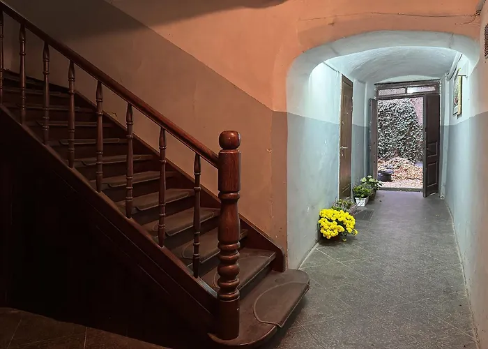 Romantic - Lesi Ukrainky Street *